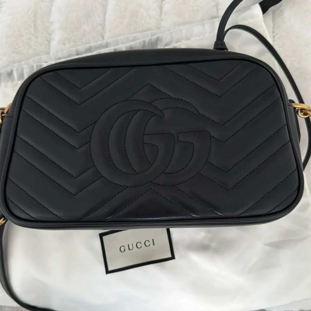 Gucci Marmont Small Camera Bag - Picture 4 of 10